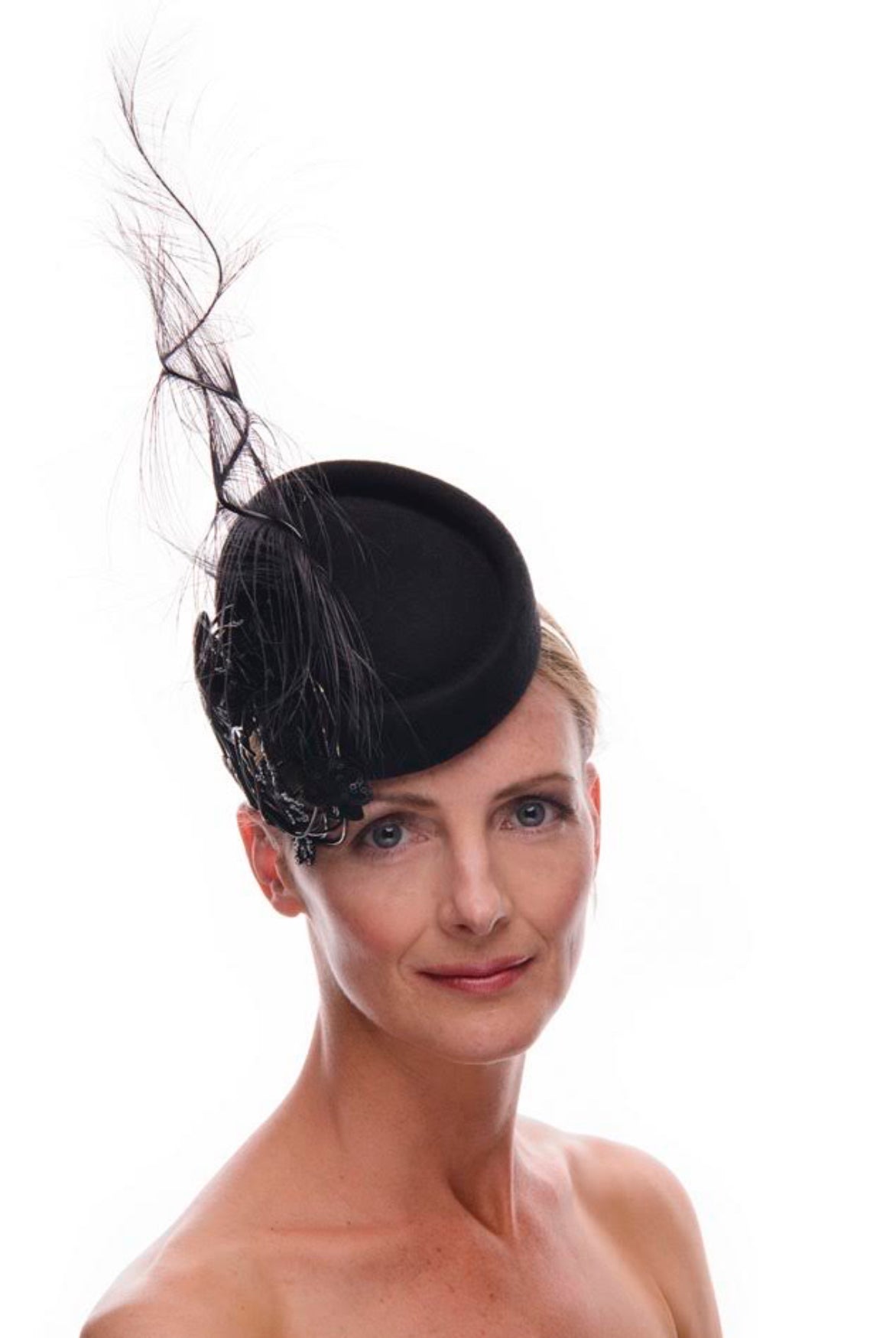 Black pillbox classic